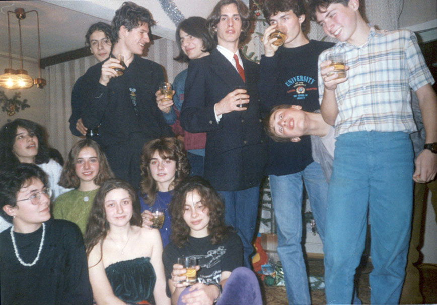 Dec 92_Petrecere Cristina 1.jpg